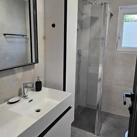 Near Port In Volosca 公寓 奥帕提亚