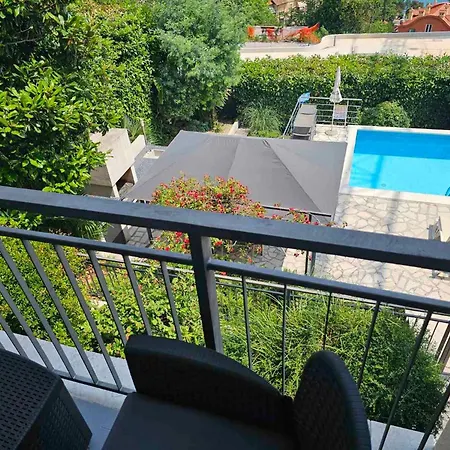 Daire Near Port In Volosca *