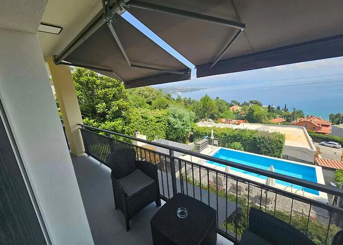 Appartement Near Port In Volosca Opatija