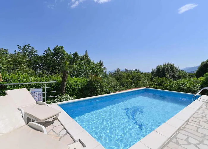 Near Port In Volosca Appartement *