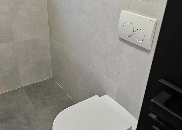 Near Port In Volosca דירה